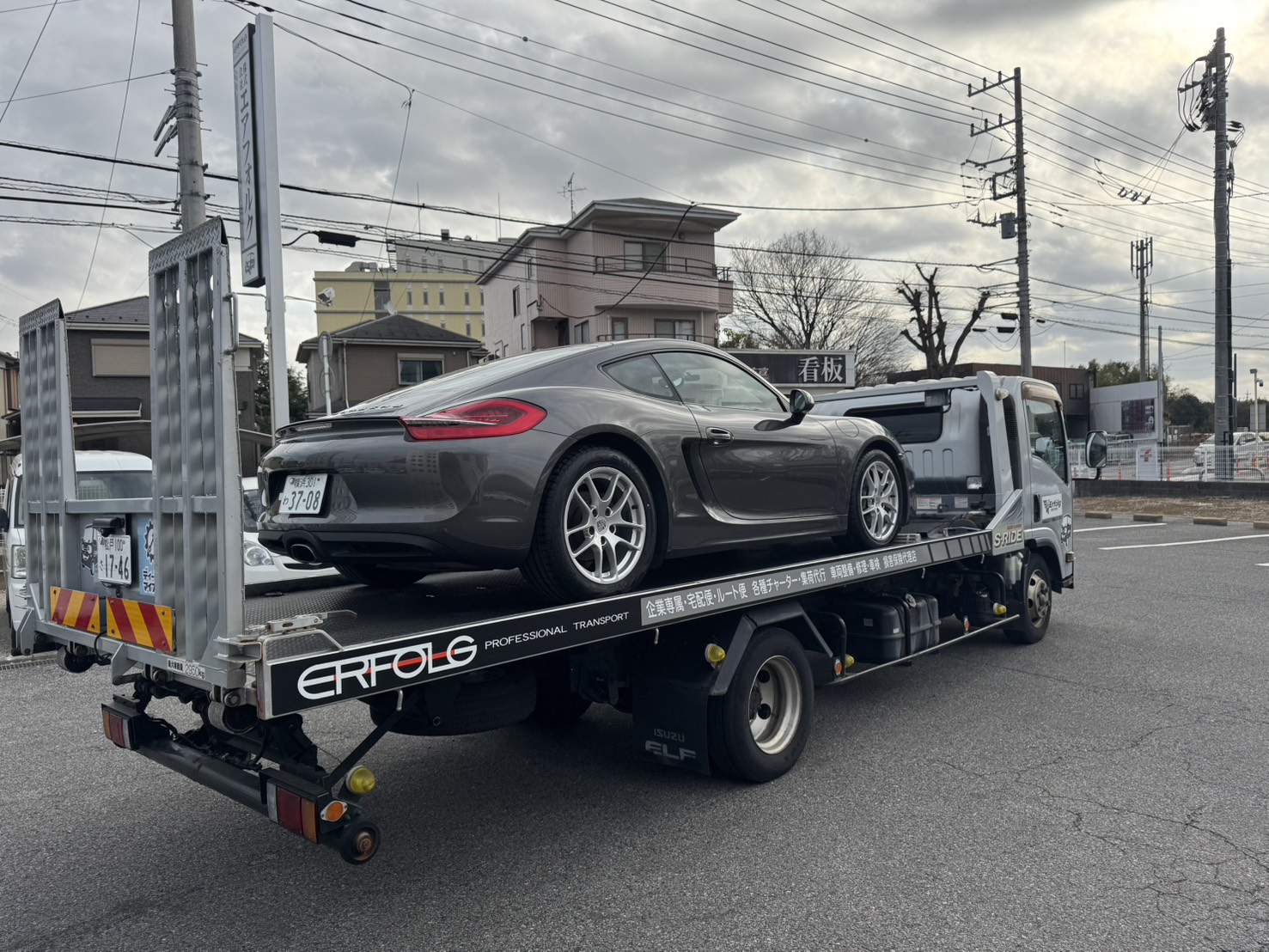 ポルシェ・ケイマンの搬送